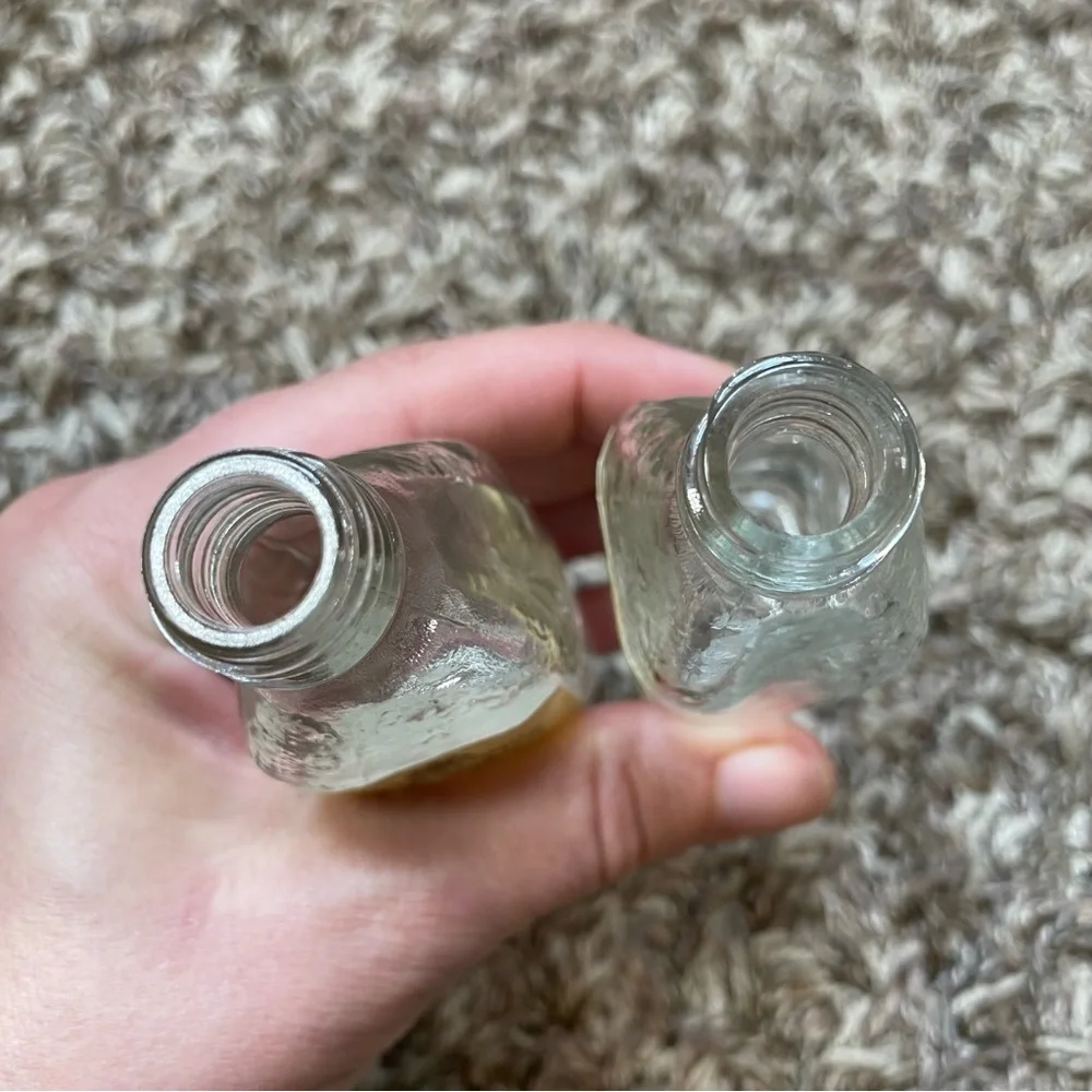 Seagram’s Gin Salt and Pepper Shakers